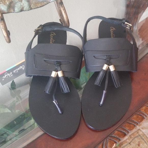 NWT Charlie Paige black sandals size 8 - Picture 1 of 3